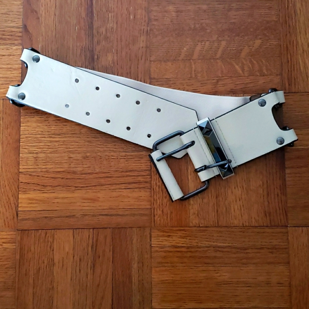 Fashionable Waist Belt